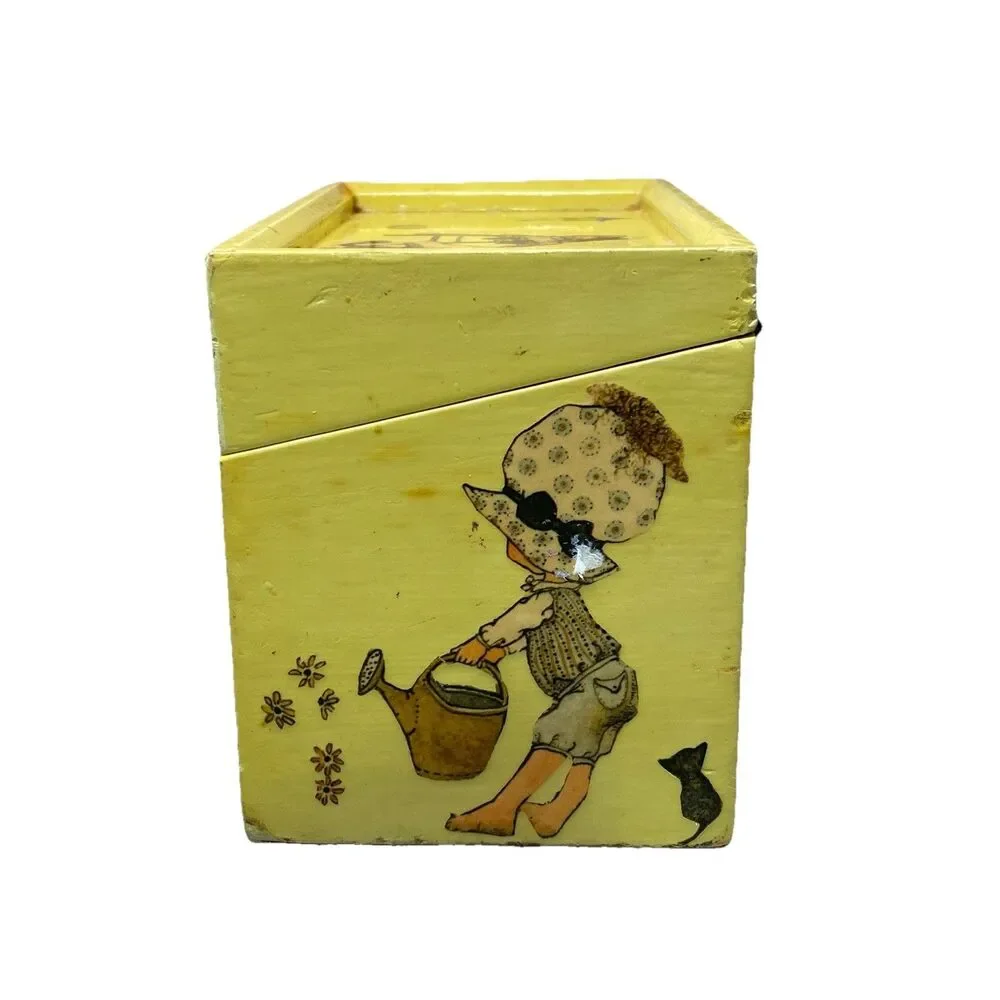 Vintage 1972 Signed Sadie Decoupage Wooden Box Bonnet Girl & Cat Cottagecore